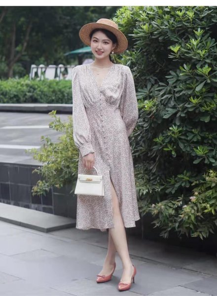 粉色裙子配什么颜色鞋子