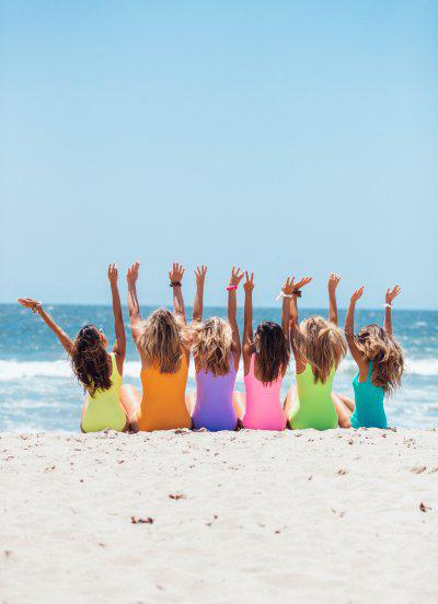 海边拍照姿势有哪些