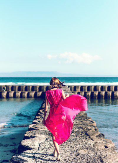 海边拍照姿势有哪些