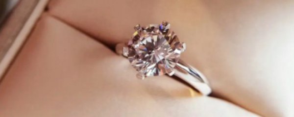 钻戒怎么清洗保养