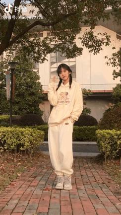 男生灰裤子为什么这么受欢迎