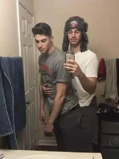 男生灰裤子为什么这么受欢迎