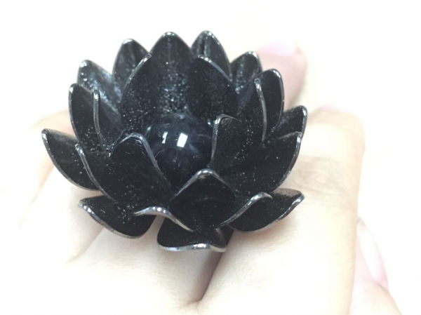 黑色莲花代表什么象征意义