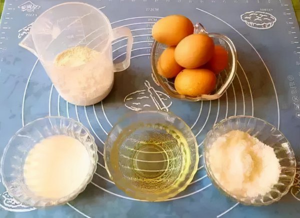 海绵蛋糕和戚风蛋糕有什么区别