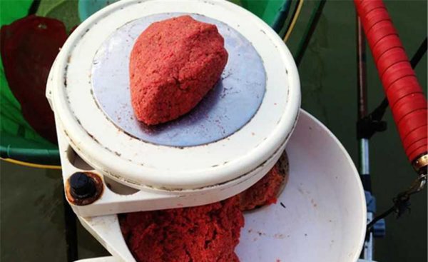 春天钓鱼用什么饵料最好