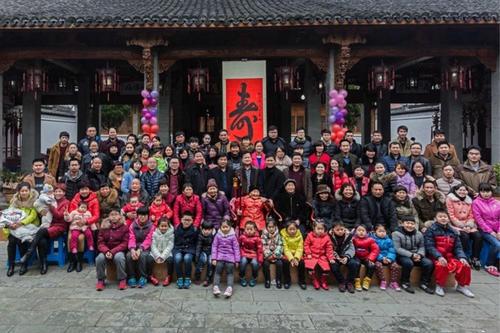 给已故老人刻碑怎样写碑文