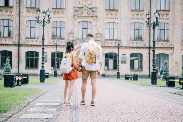 男人拿你当备胎的十种表现