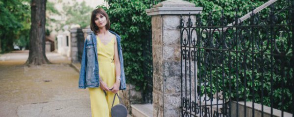 包什么颜色最进财