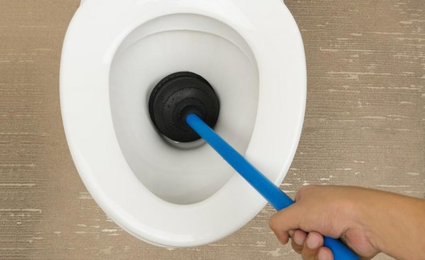 宿舍厕所堵了怎么办