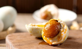 腌制鸡蛋时间长了能吃吗 腌了好久的鸡蛋还能吃吗