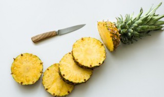 菠萝饭简单家常做法 菠萝饭怎么做