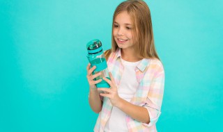 杯子刻字刻什么给孩子 送孩子的水杯刻字刻什么好呢