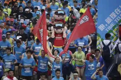 跑马拉松最省力的跑法 跑马拉松最省力速度又快的诀窍