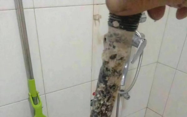 60升热水器一天多少电量