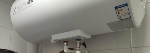 60升热水器一天多少电量