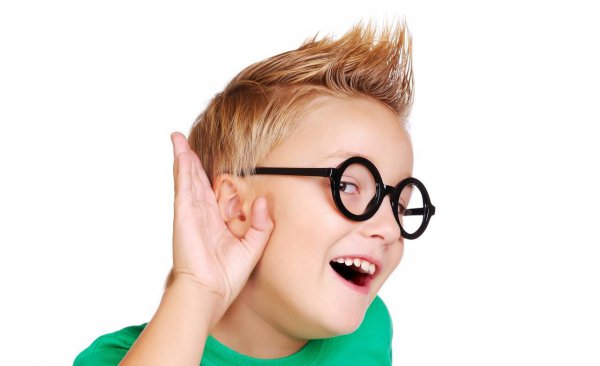 摸耳朵是什么心理暗示