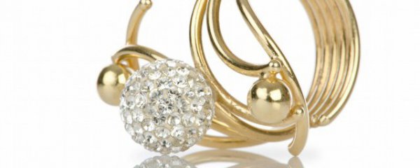 莫桑钻和锆石的区别