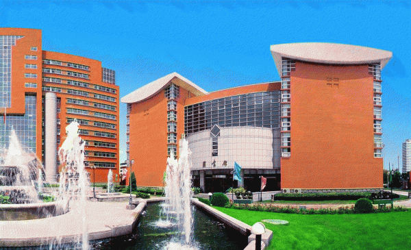 想当国家干部应该考哪个大学