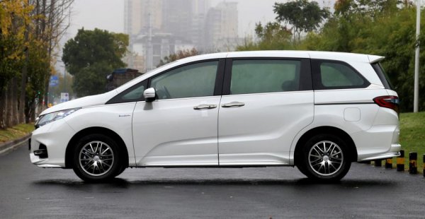 年收入50万买什么车