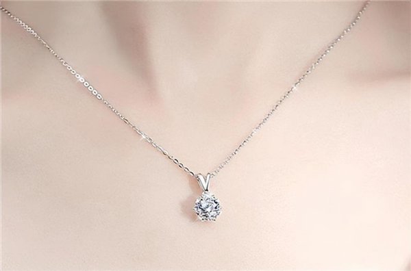 送女朋友的生日礼物推荐