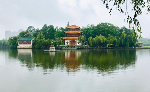 昆明一日游的最佳攻略