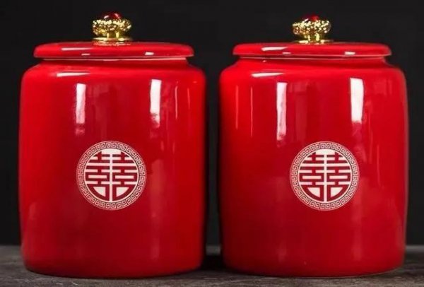 陪嫁箱子里放哪8样东西