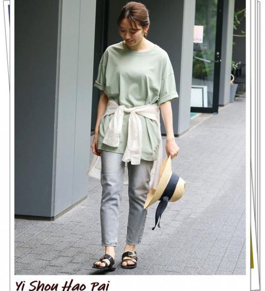 牛仔裤搭配什么样的上衣