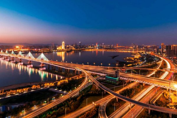 南昌最繁华的地方是哪个区域