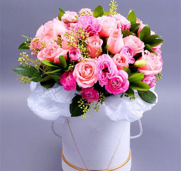 毕业送女朋友什么花好合适