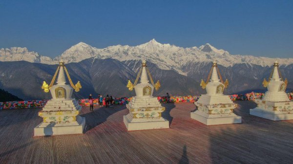 梅里雪山有人登顶吗