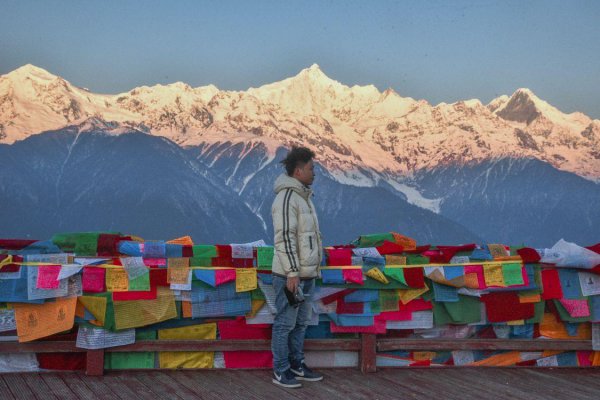 梅里雪山有人登顶吗