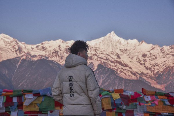 梅里雪山有人登顶吗