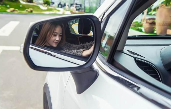 现在强险一年交多少钱