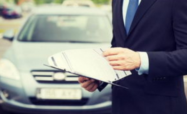 现在强险一年交多少钱