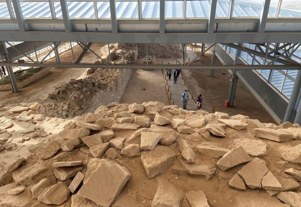 石峁遗址简介和资料