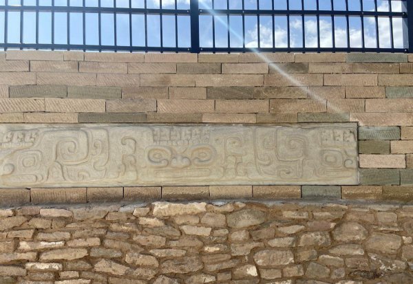 石峁遗址简介和资料