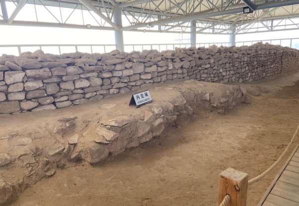 石峁遗址简介和资料