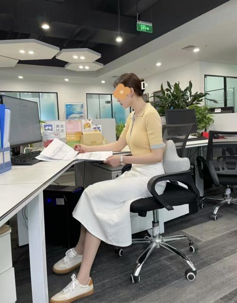 白色裙子配什么鞋子