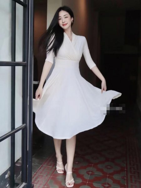 白色裙子配什么鞋子