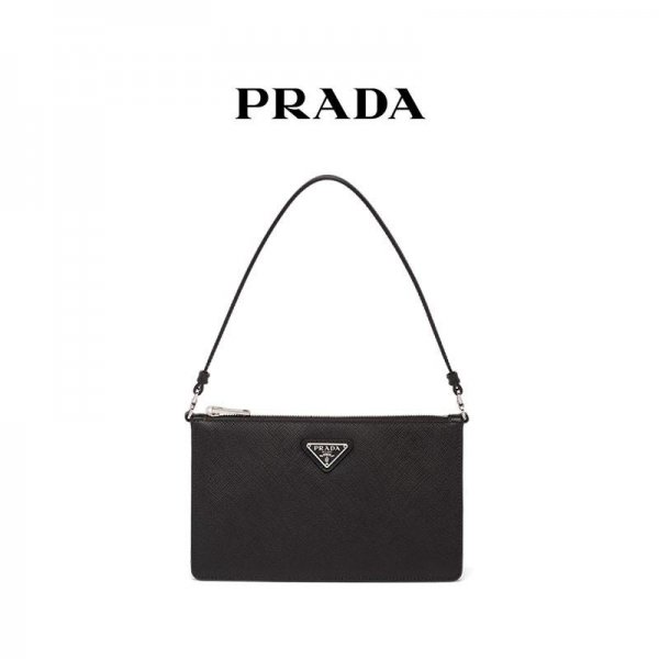 prada属于什么档次的品牌