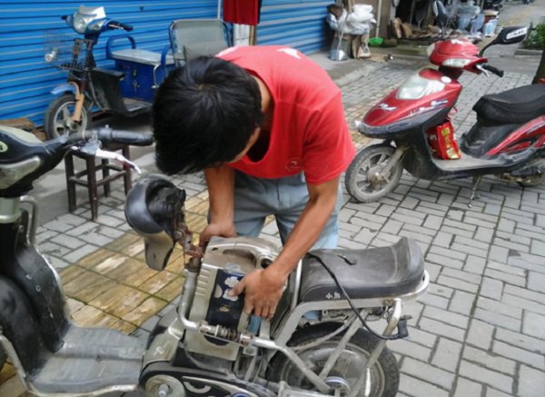 电动车5年了还值得换电瓶吗