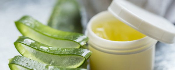 新鲜芦荟做面膜怎么做