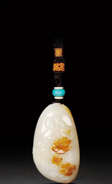 佩戴玉石好还是琥珀好一点