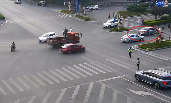 闯红灯几天可以查到违章信息