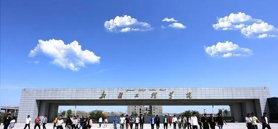 我国新疆所有大学排名