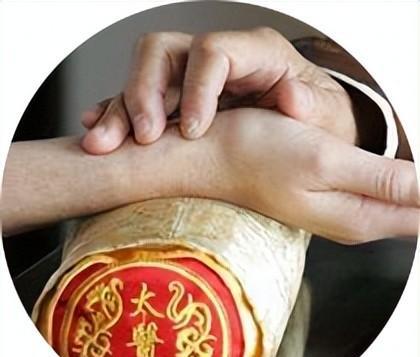 文科男最赚钱的专业排行