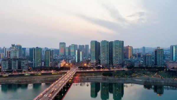 四川绵阳是不是很穷