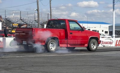 皮卡车多少年强制报废 关于皮卡报废年限的最新规定