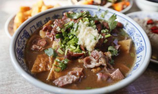 卤菜放什么材料好吃 如何做卤菜好吃