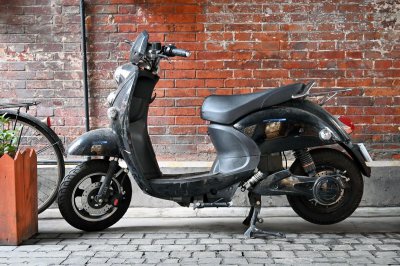 72v充电器可以充60v的电动车吗 这样充电会伤电池吗